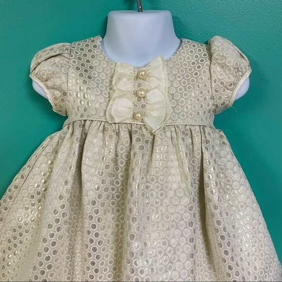 Laura Ashley London Gold Ruffle Formal Holiday Dress Baby Girl Size 18M - Picture 5 of 9